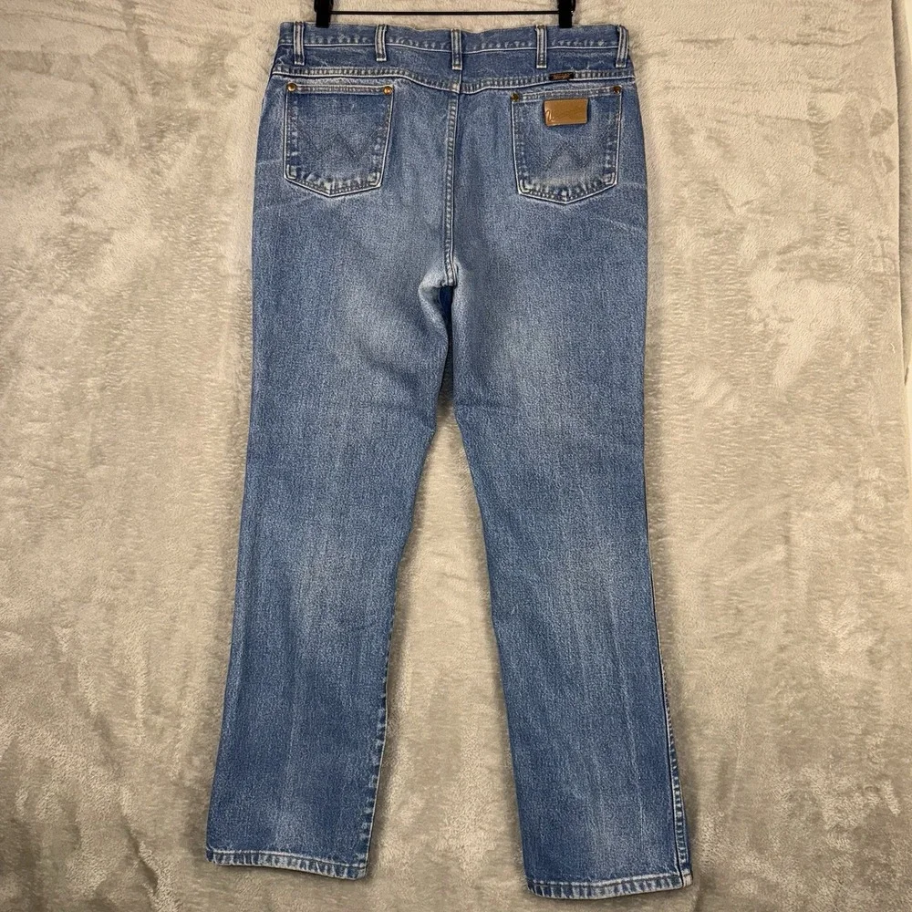 Wrangler Jeans 936PWD Cowboy Cut Slim‎ Fit Measured Fit 37x32 (Tag 38x34) Rodeo